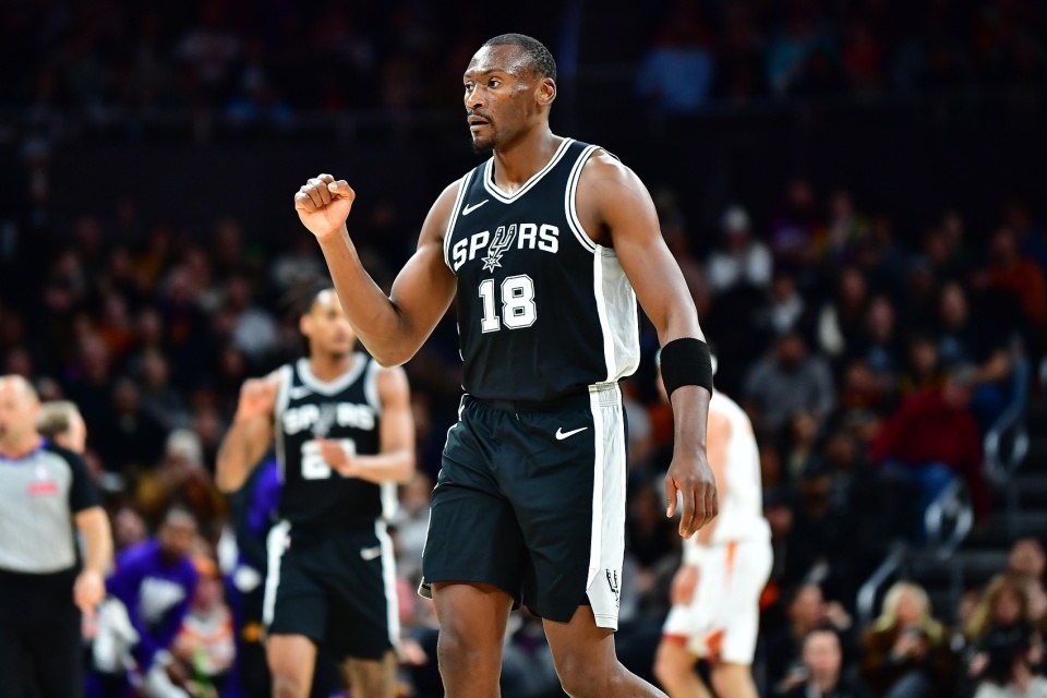 使用比永博, 出手的或许 使用比永博, 出手的或许